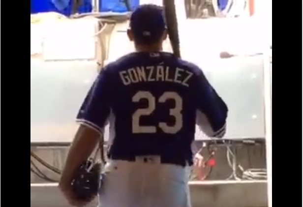 Jugadores de los Dodgers ponen tilde a sus apellidos | Critica