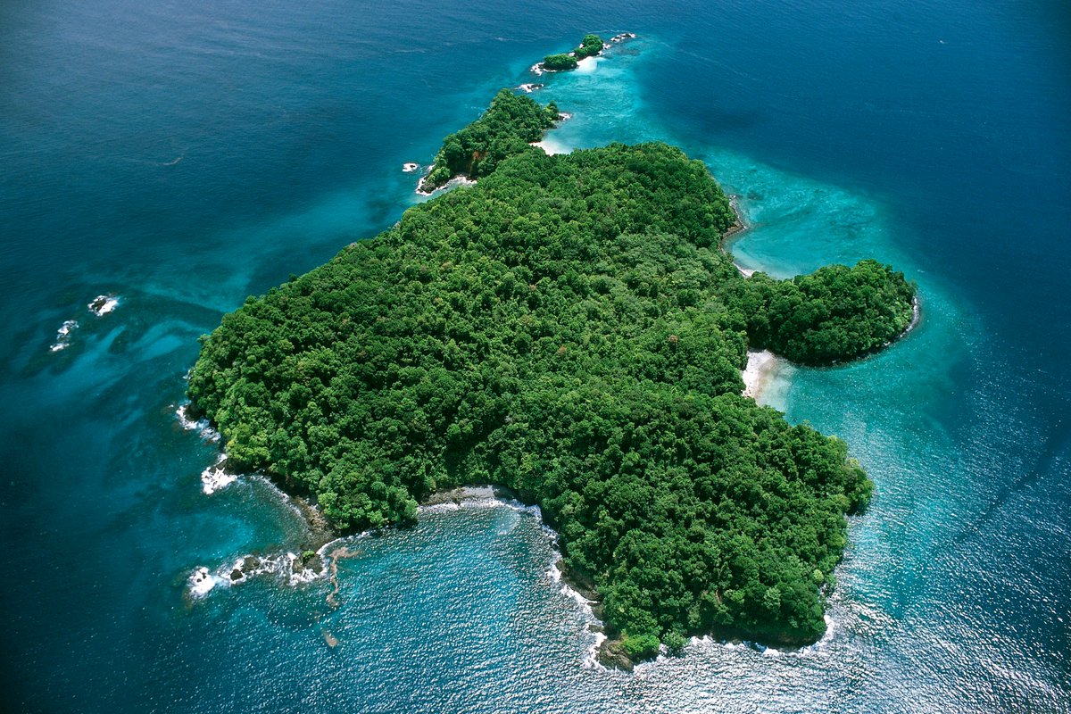 National island. Остров Койба Панама. Национальный парк Койба Панама. Исла Койба. Национальный парк Койба и его особо охраняемая Акватория.