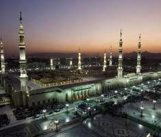 Vista general de la mezquita del Profeta Mahoma en Medina, la segunda más sagrada del islám y ubicada en la ciudad saudí de Medina.  /  Foto: EFE Archivo