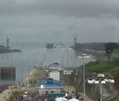Poco a  poco se fue acercando a la esclusa de  Agua Clara el Cosco Shipping Panamá.