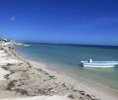 Playa de Chicxulub Puerto, una pequeña localidad costera de la península mexicana de Yucatán.  /  Foto: EFE