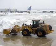 Vista de un aeropuerto de EE.UU. afectado por una tormenta, en una fotografía de archivo. EFE