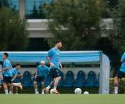 Con Lionel Messi a la cabeza, Argentina se prepara. /Foto: EFE