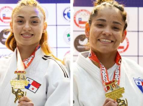 Las judocas panameñas Lilian Cordones (izq.) y Kristine Jiménez ganaron medalla de oro en el Abierto Panamericano en Chile.