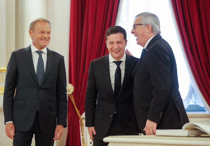 Zelenski propone a Putin incluir en el diálogo de paz a EE UU y el R.Unido