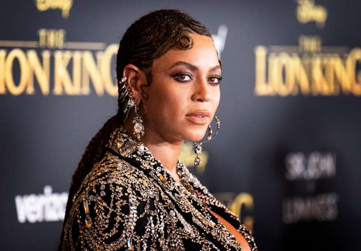 Beyoncé y Donald Glover triunfan en el estreno mundial de "The Lion King"