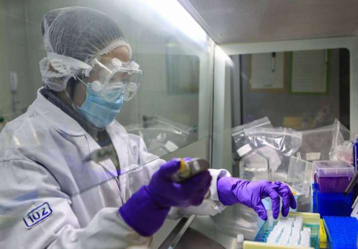 China dice haber desarrollado “con éxito” una vacuna contra el coronavirus
