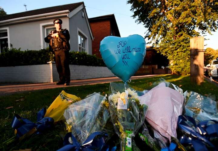  El Reino Unido revisa la seguridad tras el asesinato de un diputado "tory"