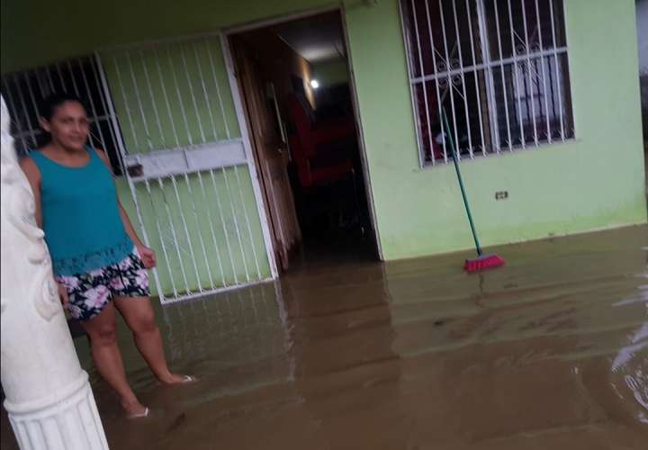 Analizan causas de las inundaciones en Las Tablas y Guararé