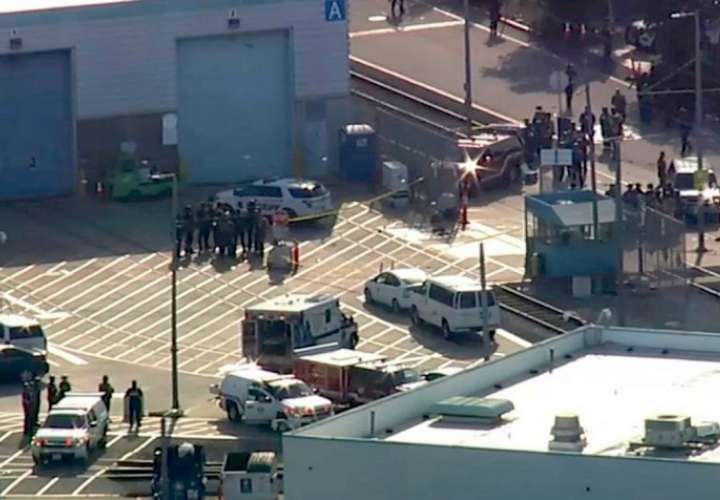  La Policía confirma nueve muertos en un tiroteo en California