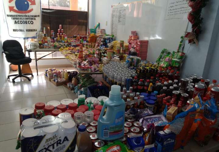  Retiran miles de productos vencidos en comercios de Herrera
