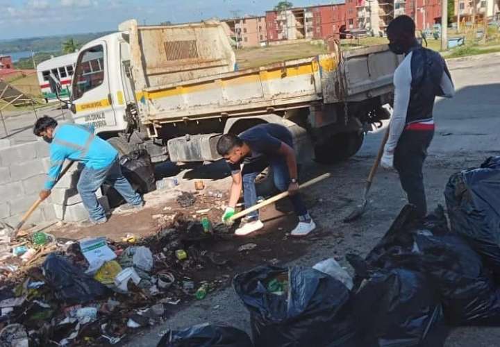 Junta Comunal de Nueva Providencia realiza recolección de la basura