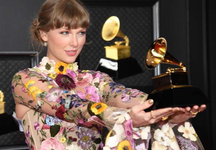  Taylor Swift y Beyoncé hacen historia en los Grammy