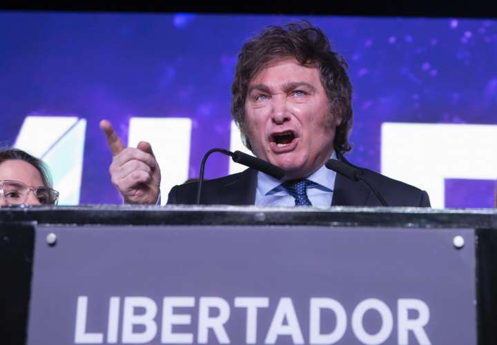 Ultraliberal Milei gana primarias en Argentina