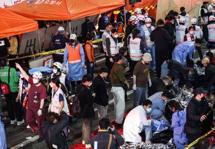 146 muertos por una estampida en Corea al celebrar Halloween