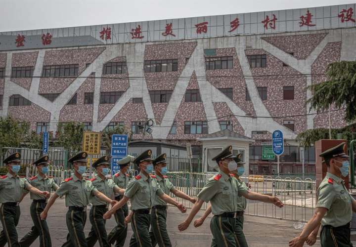 Un nuevo brote en el principal mercado de Pekín dispara las alarmas en China