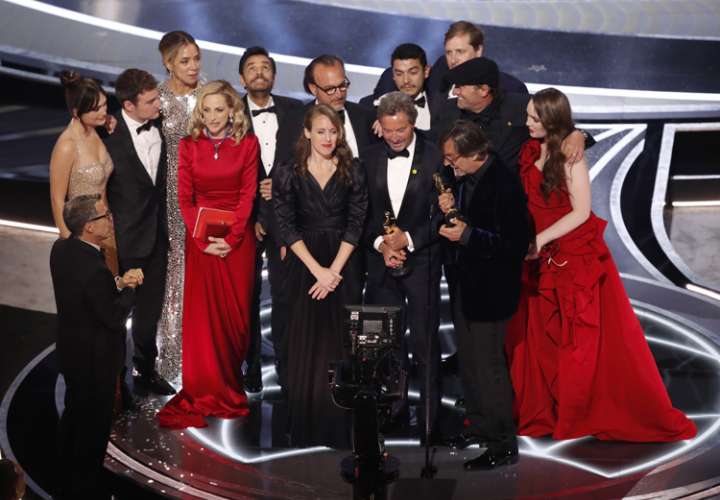  "CODA" da la sorpresa y triunfa en unos Óscar dominados por "Dune"