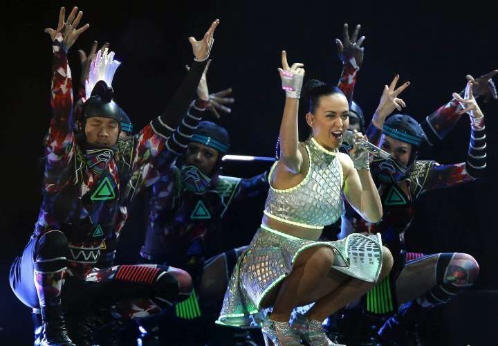 Katy Perry debe pagar 2,78 millones de dólares por copiona