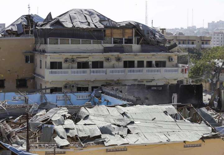  Diez muertos en un ataque a una base militar en la capital de Somalia