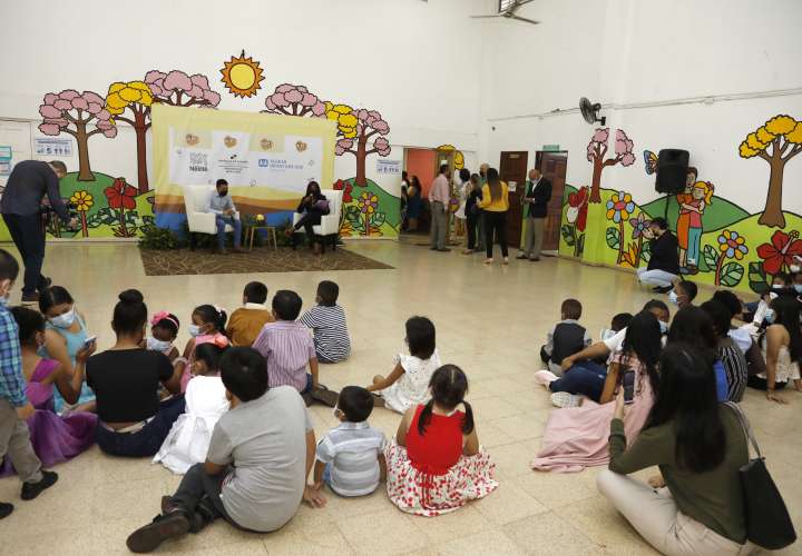 DIPRED lleva actividades culturales a niños de Altos de los Lagos en Colón