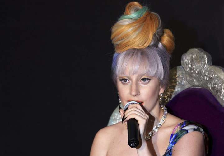  Lady Gaga pide a los expertos en tecnología que se unan contra el coronavirus