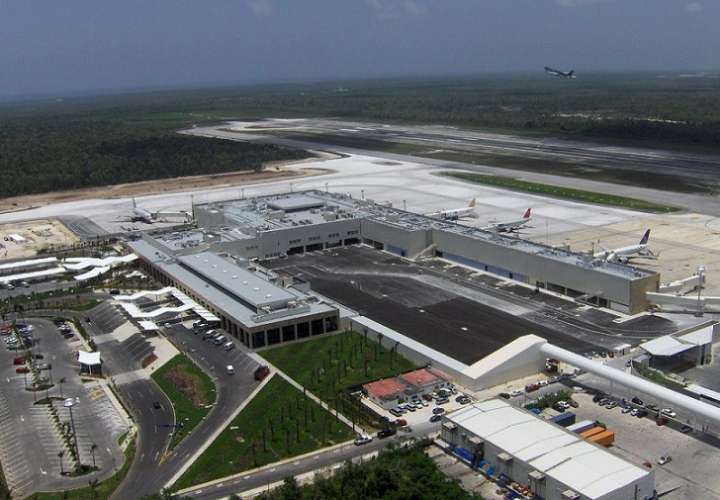 Vista general del Aeropuerto Internacional de Cancún. Foto: Aeropuertos.net
