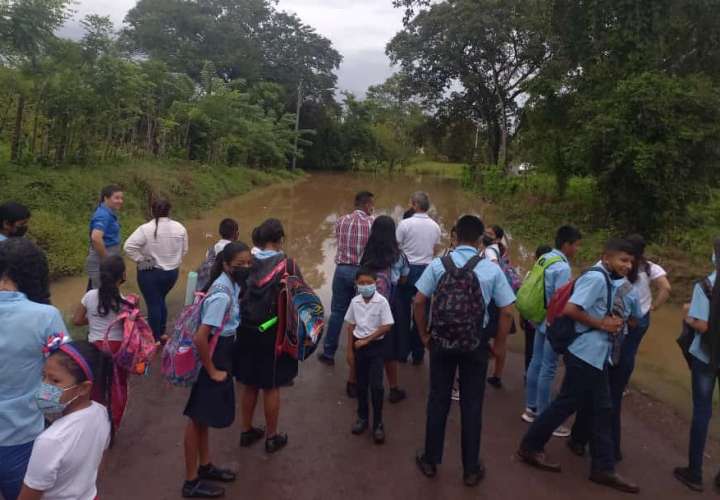 Comunidades de Veraguas hasta el cuello en agua por incesante lluvia