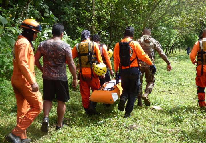 Buscan identificar cuerpo encontrado en río de Bocas del Toro
