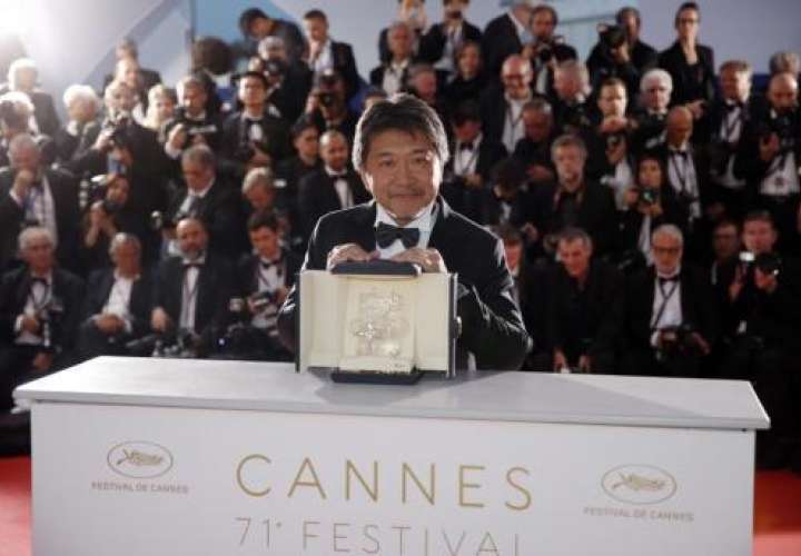 Kore-eda triunfa en Cannes con una crítica social en una edición muy política