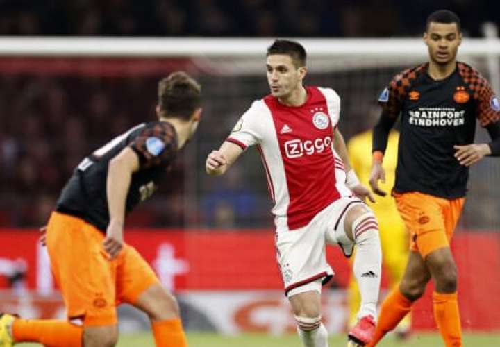 Liga de fútbol en Holanda se cancela; no habrá campeón 