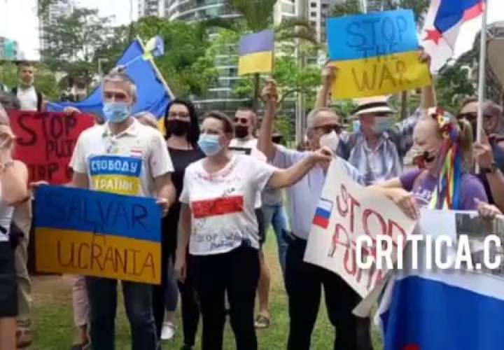 Ucranianos en Panamá piden paz y un alto a la guerra  [Video]