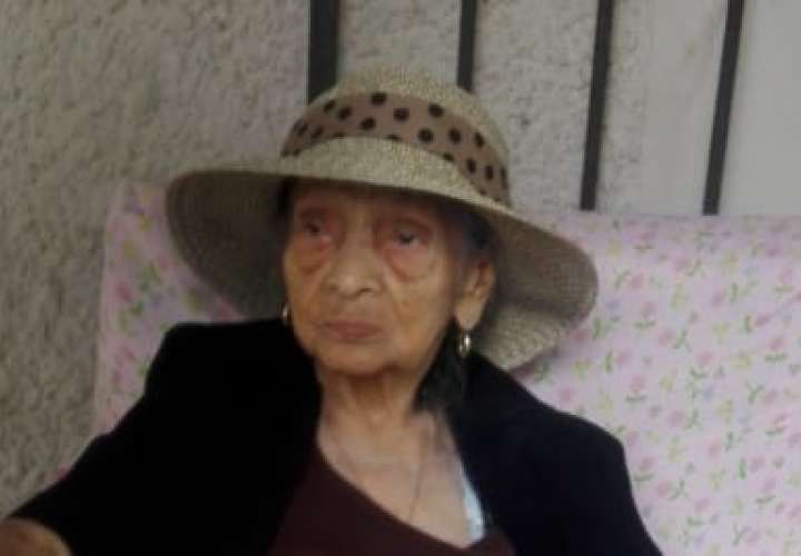 Anciana residente en Colón cumple 105 años 