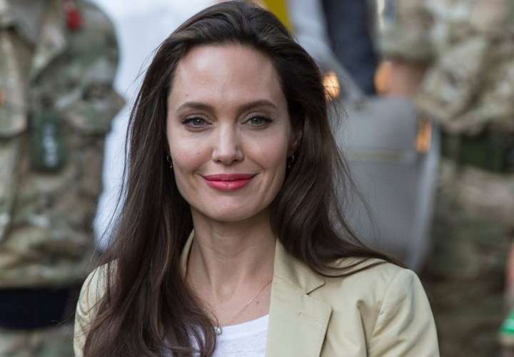Angelina Jolie asegura que podría incursionar en la política