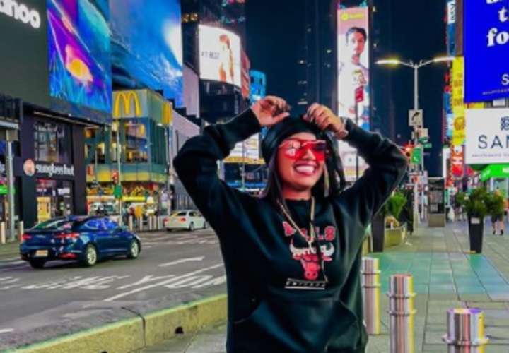 Anyuri sueña con ver su imagen en Time Square; ella se presentará en Nueva York
