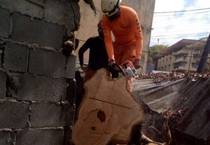 5 familias curundeñas a la espera de poder reconstruir sus casas