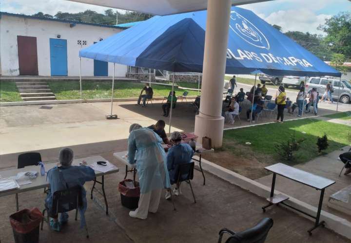 Ante el aumento de casos por contagio de #COVID19, en la ULAPS de Capirase designó a 2 médicos para atender los casos sospechosos en el área de respiratorio.