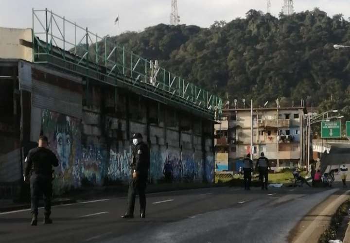 Segundo día de protesta. Curundeños piden plazas de empleo al Gobierno