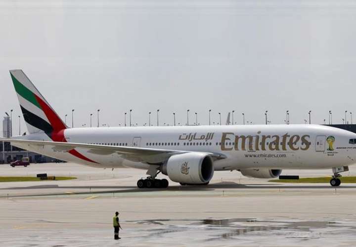 El vuelo, de la compañía Emirates, aterrizó alrededor de las 9.10 hora local (13.10 GMT) con unas 500 personas a bordo. EFE/Archivo