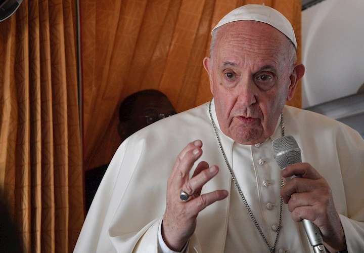  El papa pide a la Iglesia reconocer errores y pedir perdón por los abusos