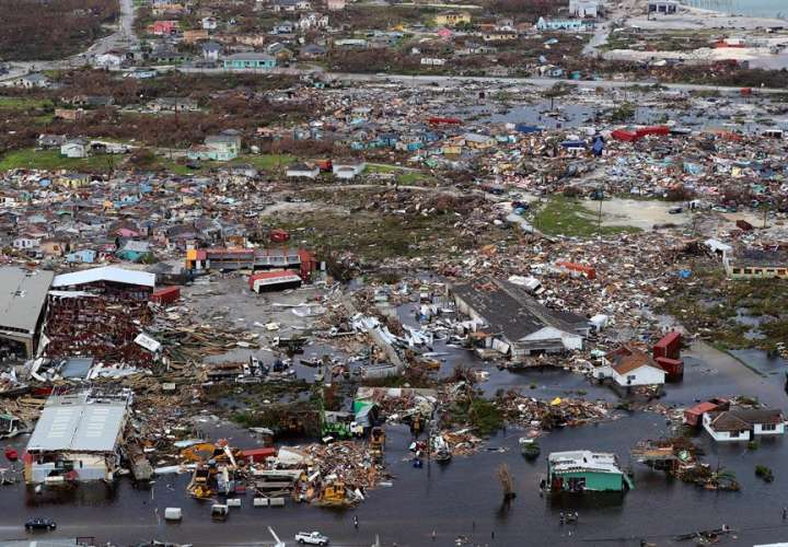 Vistas de la devastación en Bahamas tras el paso del huracán Dorian. EFE