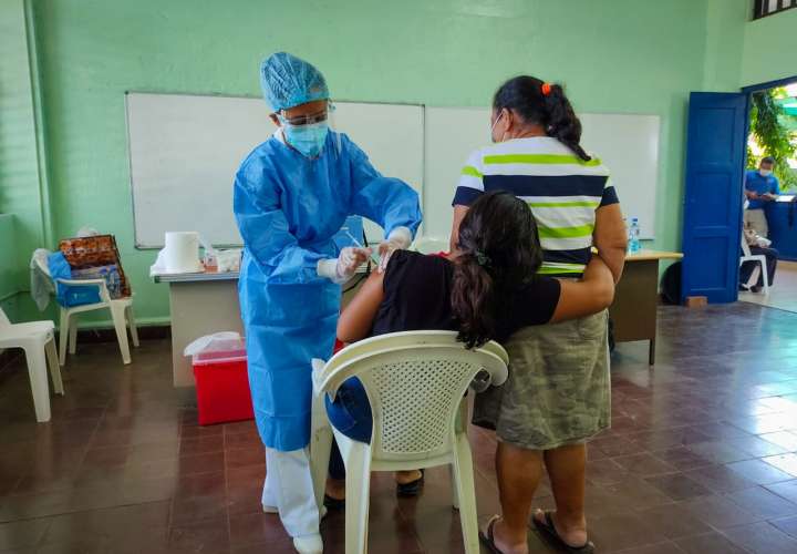 Herrera inicia tercer barrido de vacunación anticovid