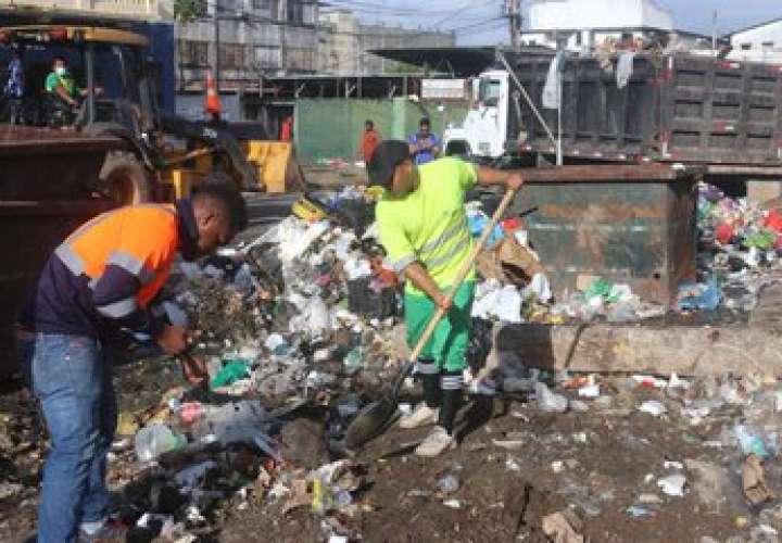 Contrarrestan crisis de la basura con operativo “Limpiado el Barrio"