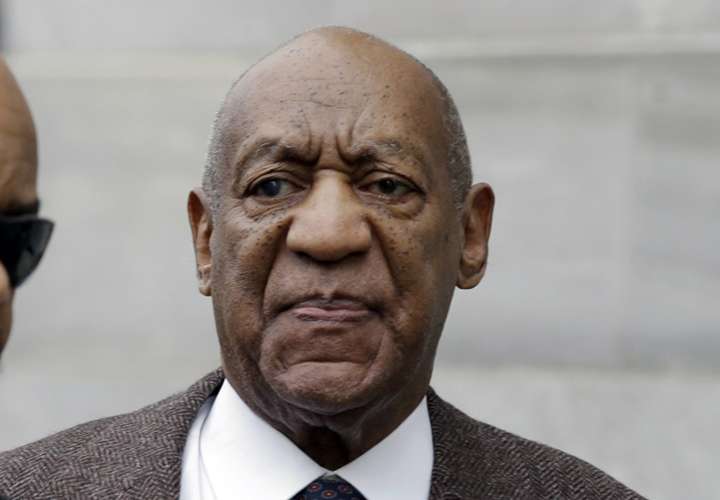 Fiscales piden sentencia de cinco a 10 años para Cosby