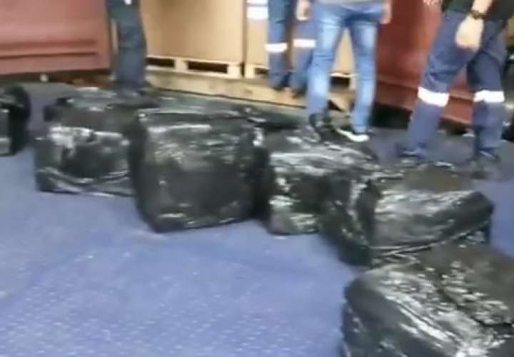 Incautan más de 1,000 paquetes de droga en puerto de Balboa [Video]