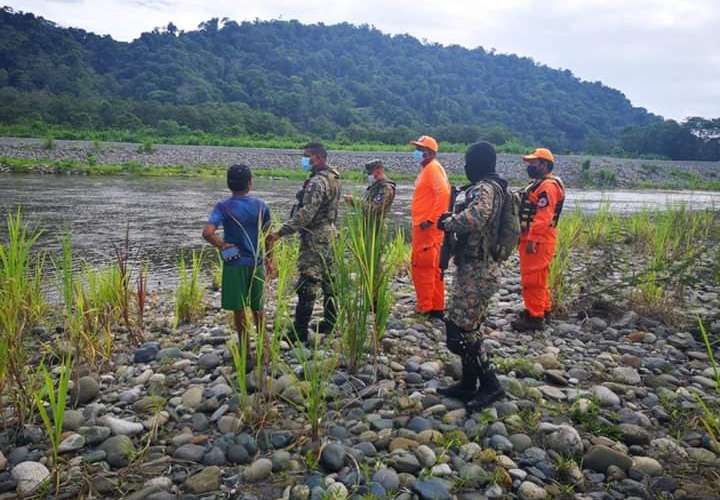 Buscan desaparecido en río Sixaola