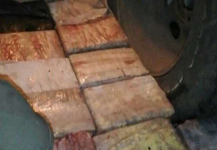 Bajo arresto colombiano por tráfico de 192 paquetes de cocaína