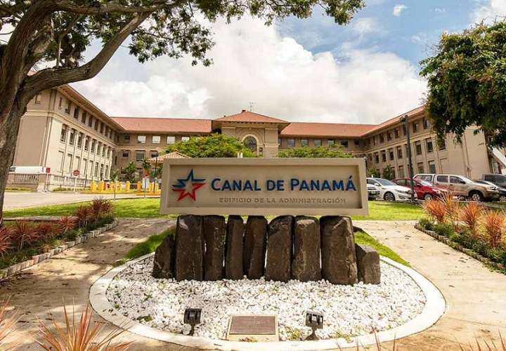 El Canal de Panamá conecta más de 140 rutas marítimas y 1.700 puertos en 160 países.
