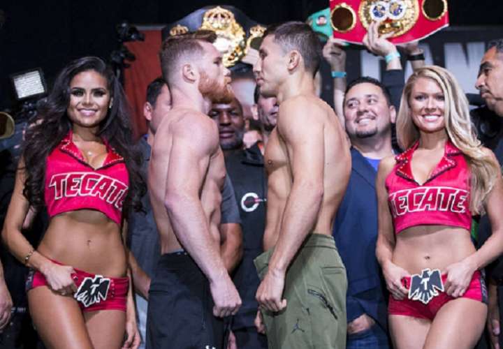 Los dos boxeadores debían pelear en Las Vegas en mayo pasado, pero el combate fue cancelado después de que Álvarez diera positivo. Foto: Internet