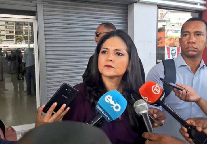 Directora de Aduanas interpone segunda denuncia ante Fiscalía Anticorrupción