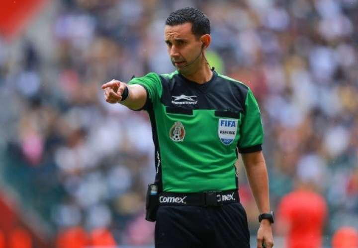 César Ramos, árbitro mexicano. Foto: EFE